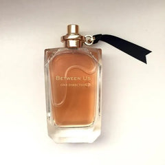Perfume Between Us para Mujer de One Direction Eau De Parfum 100ml